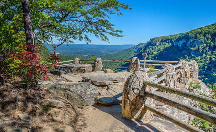 One of the many attractions near stay wilder campground, Lookout Mountain.